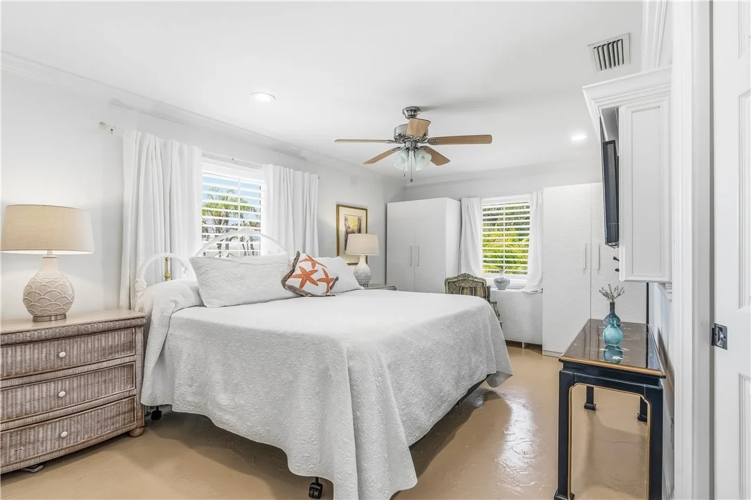 Photo of 727 Shore Drive