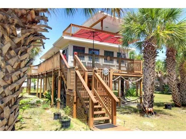 Photo of Unit B at 47 Vip Island