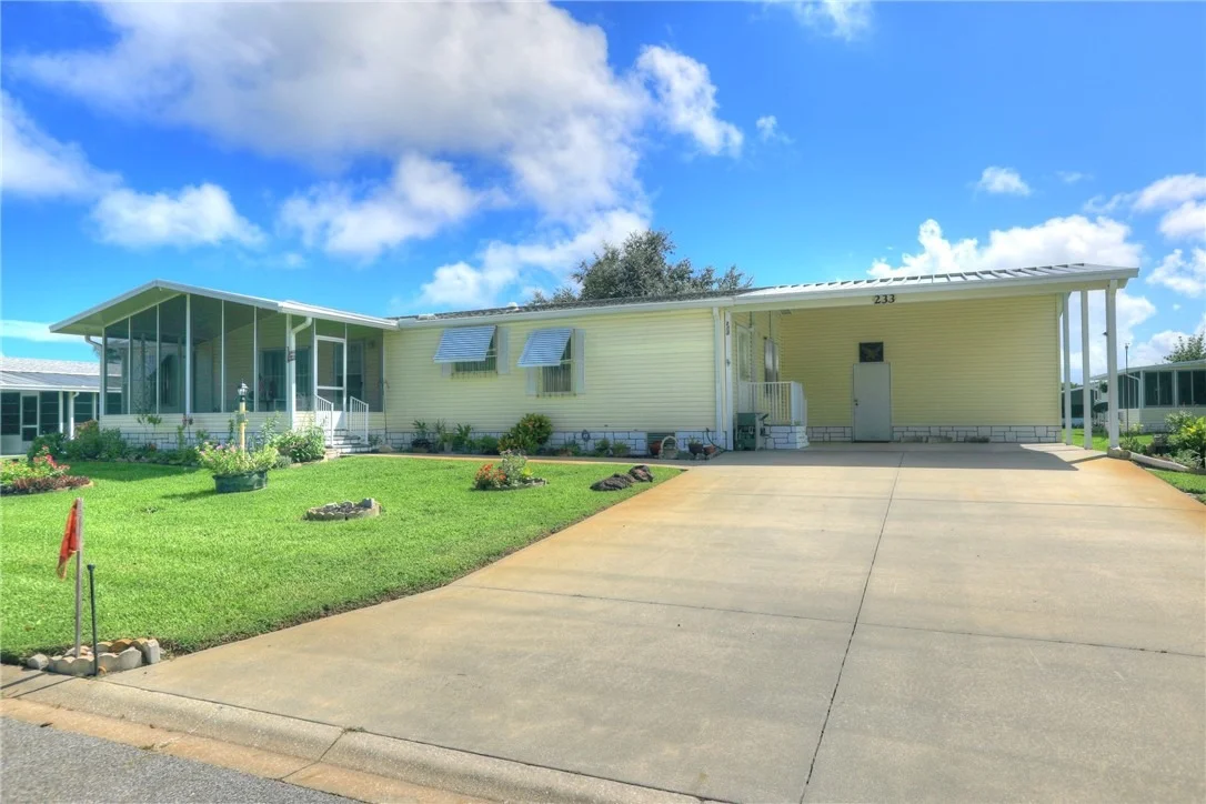 Photo of 233 Kiwi Drive