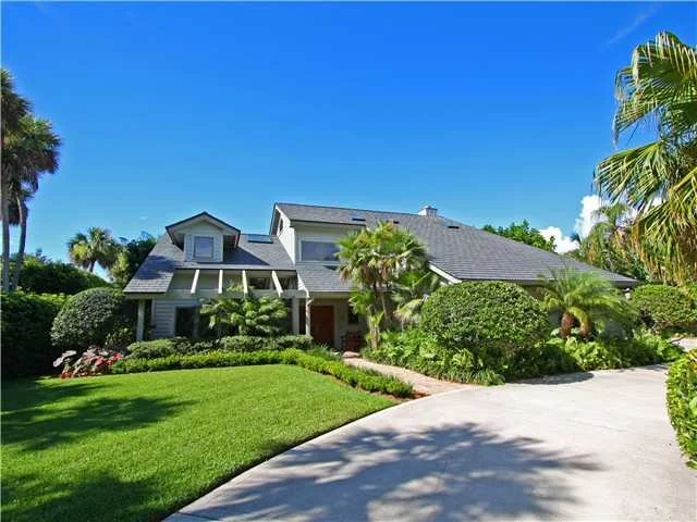 Photo of 1385 River Ridge Drive