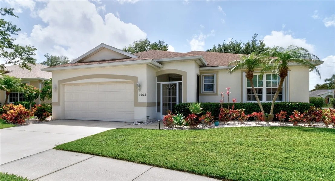 Photo of 1303 Shoreline Circle