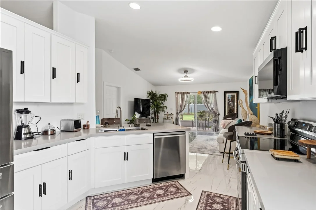 Photo of 845 Greenleaf Circle