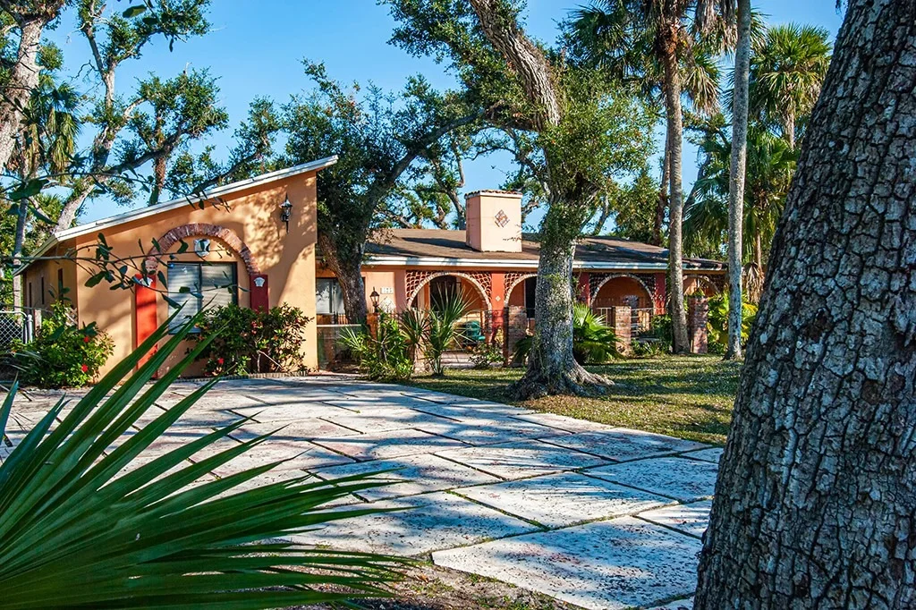 Photo of 575 Acacia Road