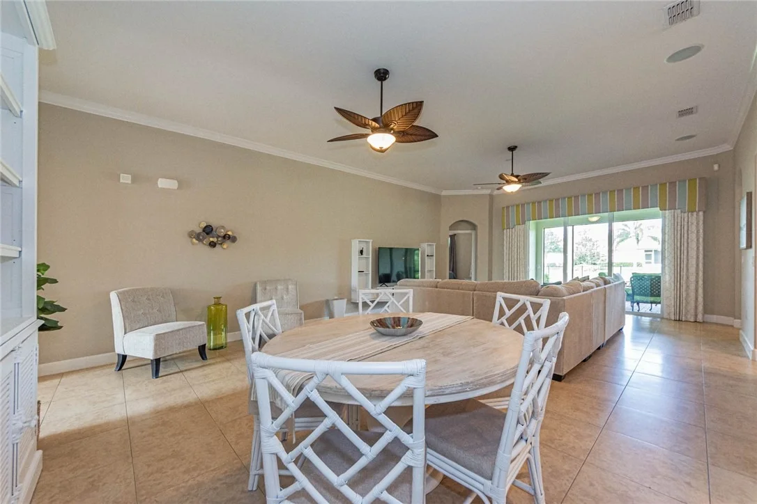 Photo of 4250 Diamond Square