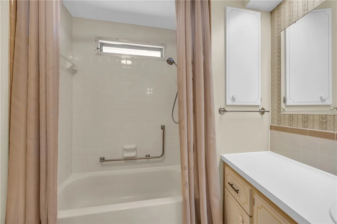 Photo of 1244 Gardenia Drive