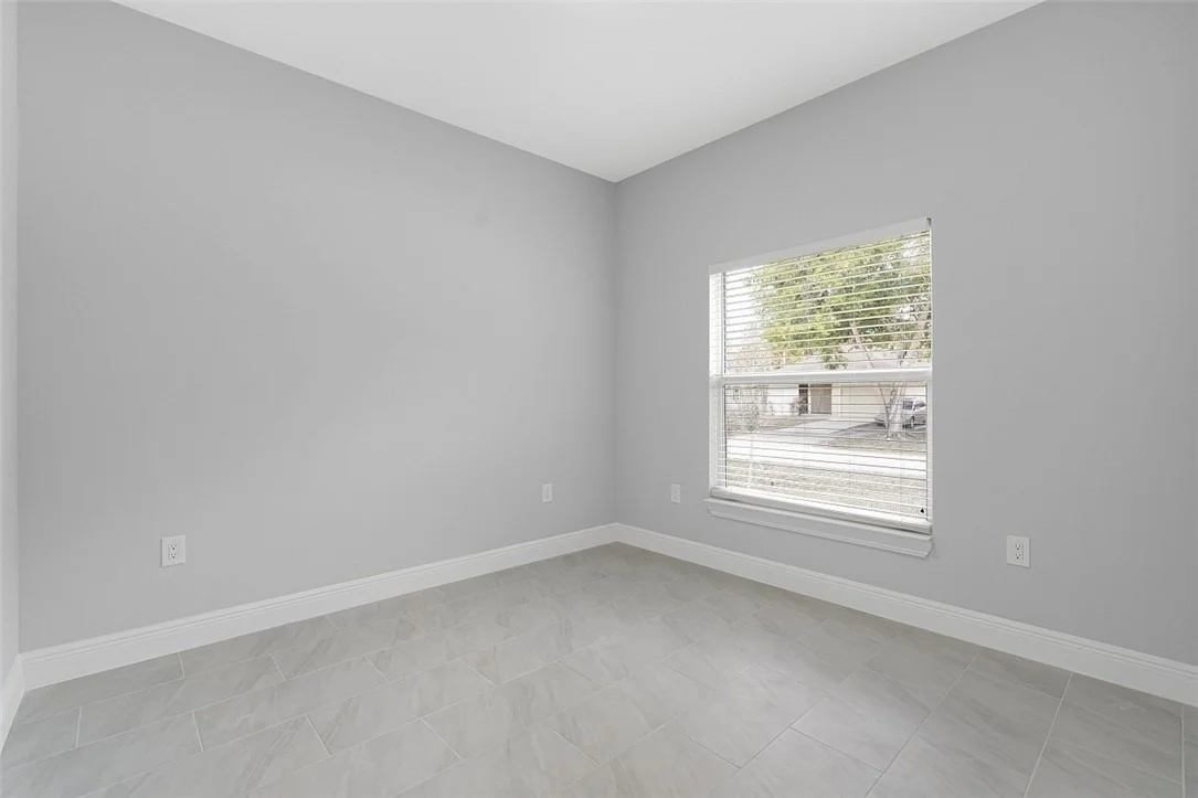 Photo of 6215 4th Lane