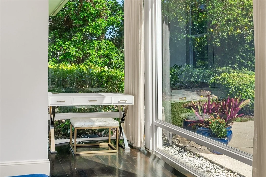 Photo of 190 Oleander Way