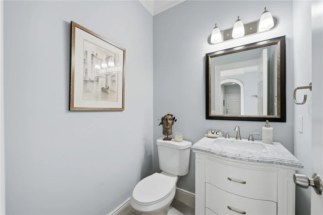 Photo of 881 Robin Lane