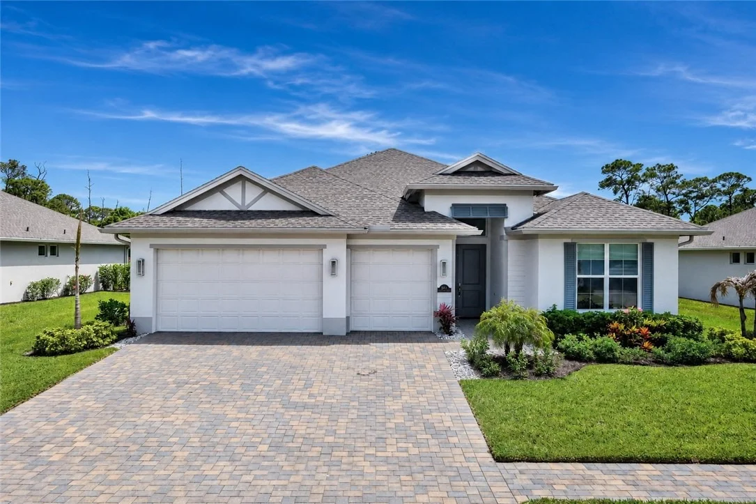 Photo of 6371 High Pointe Circle