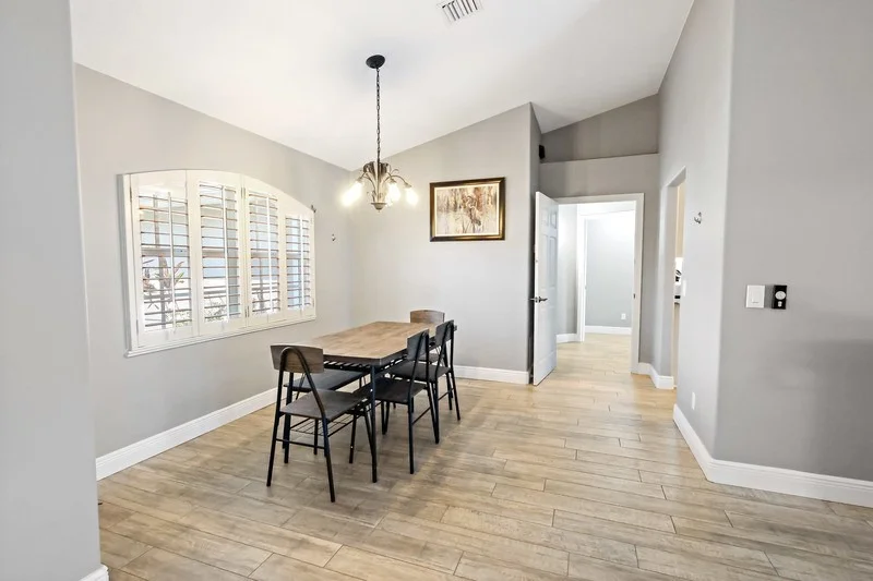 Photo of 774 Belfast Terrace