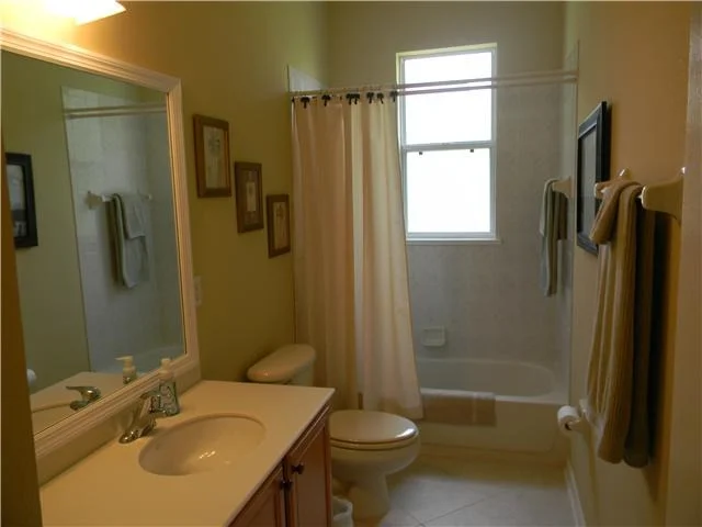 Photo of 592 Metalmark Way