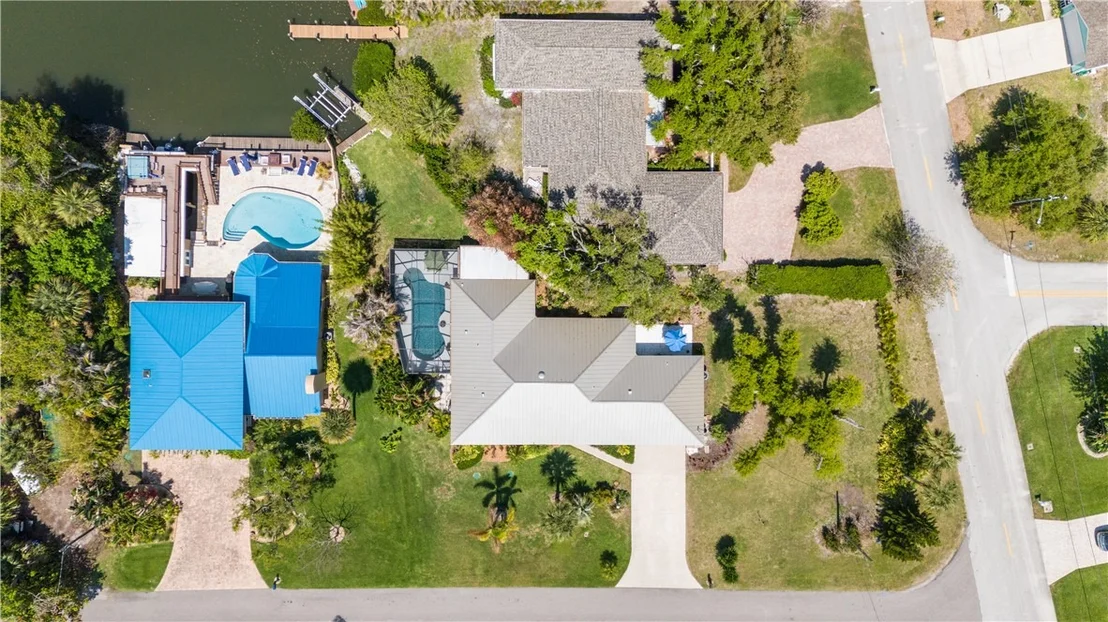 Photo of 727 Shore Drive