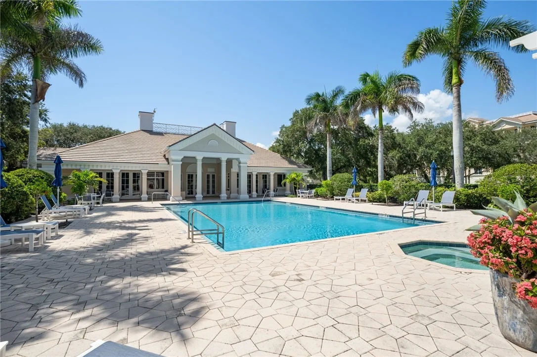 Photo of 916 Cove Point Place
