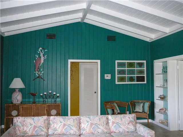 Photo of 716 Hibiscus Lane