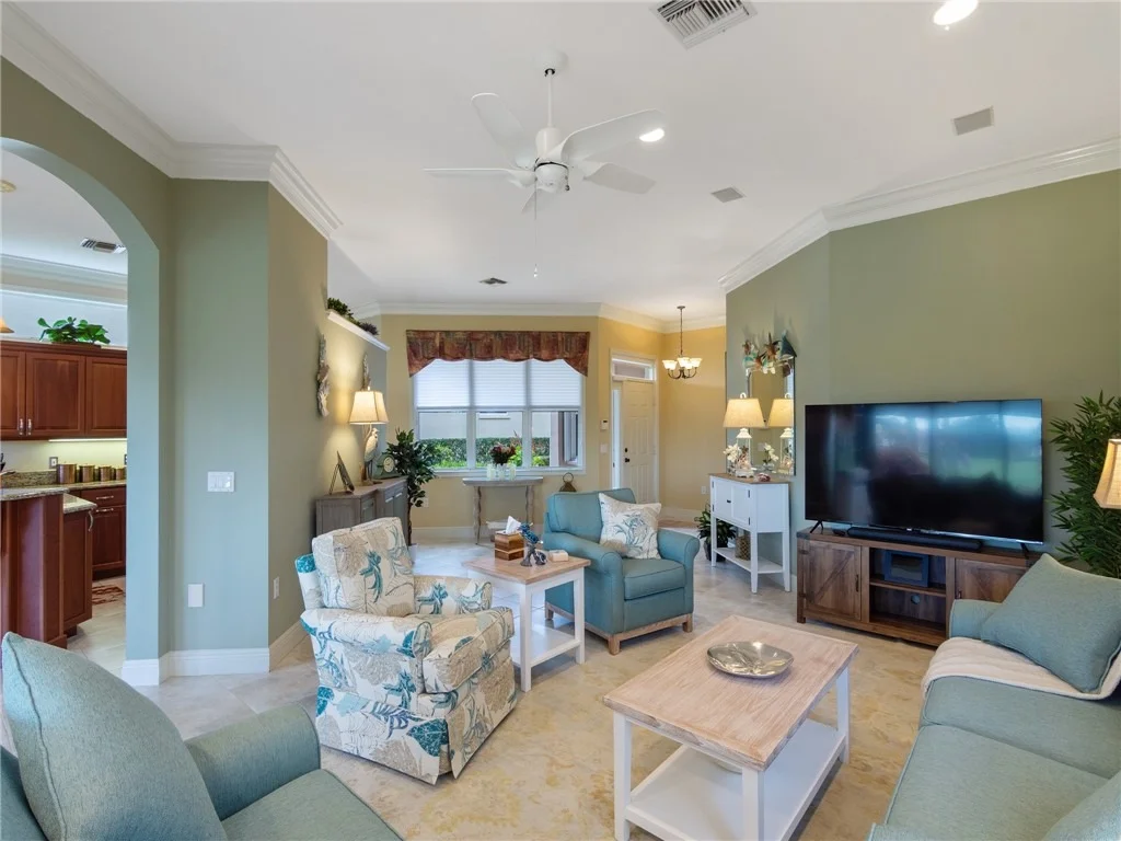 Photo of 1765 Victoria Circle