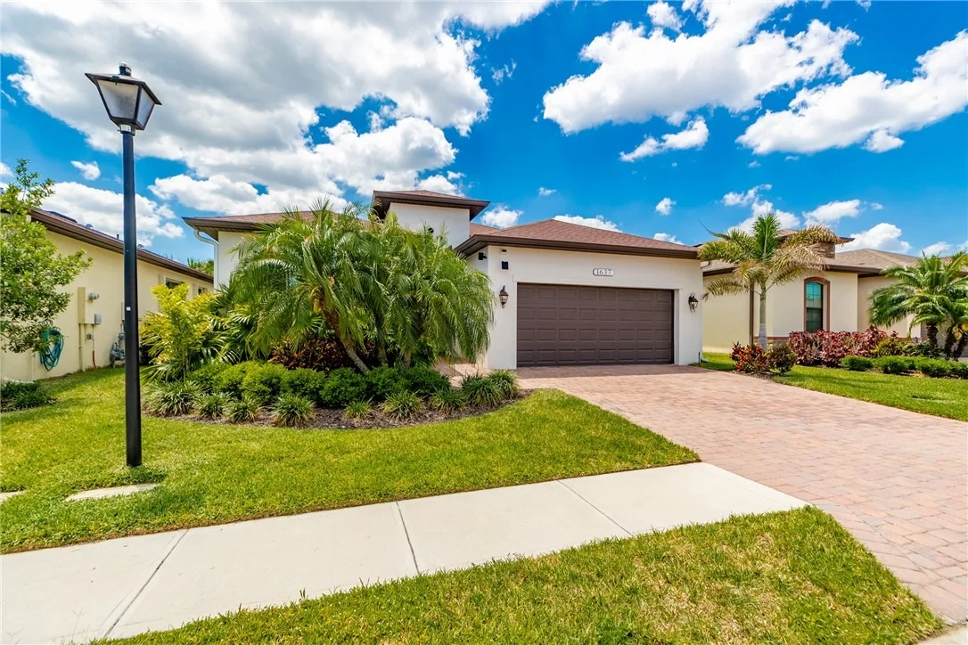 Photo of 1637 Willows Square
