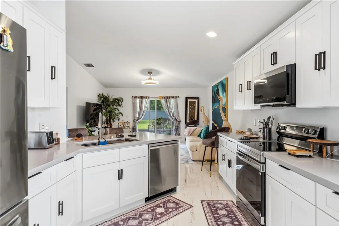 Photo of 845 Greenleaf Circle