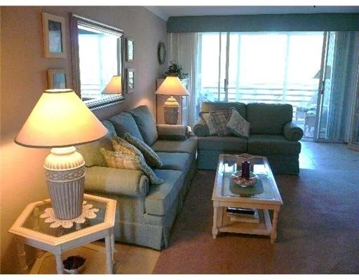 Photo of Unit 201 at 935 Bl Causeway E