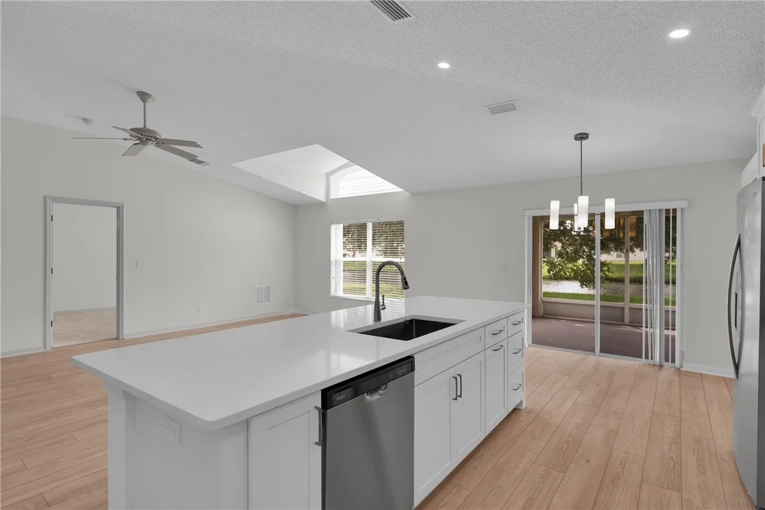 Photo of 1415 10th Manor