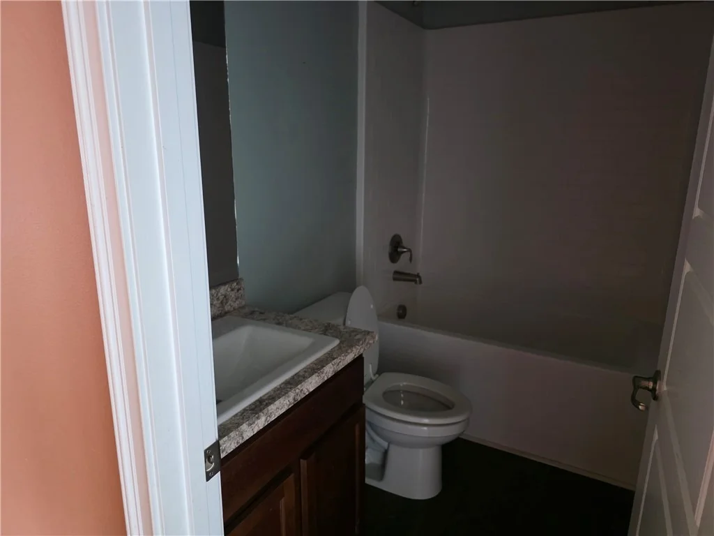 Photo of 989 Bermuda Avenue