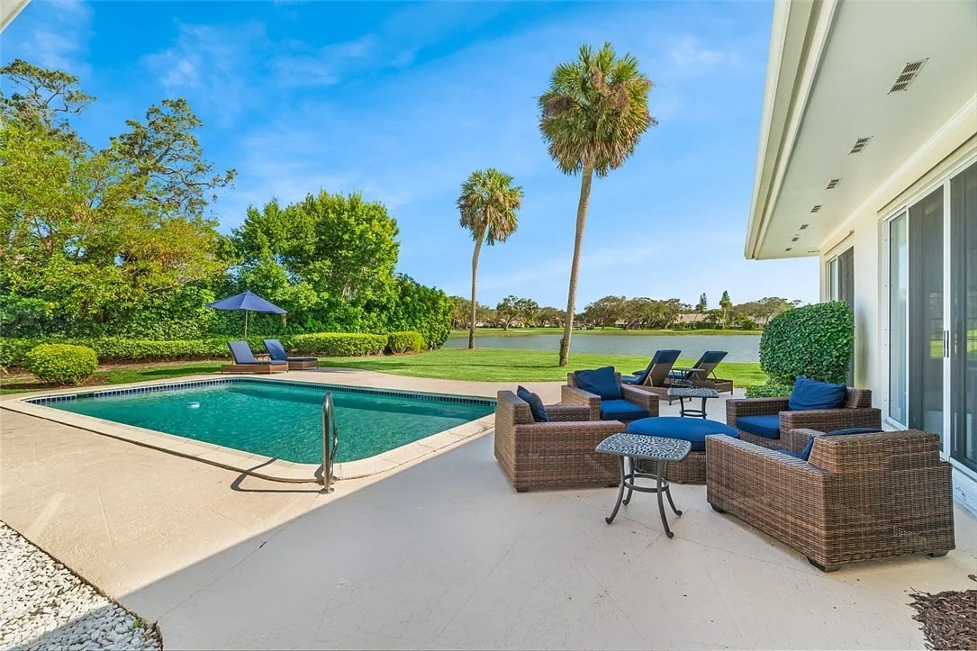Photo of 190 Oleander Way