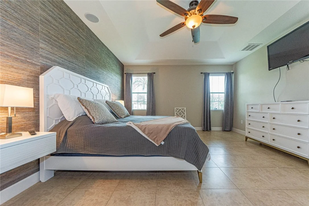 Photo of 4250 Diamond Square