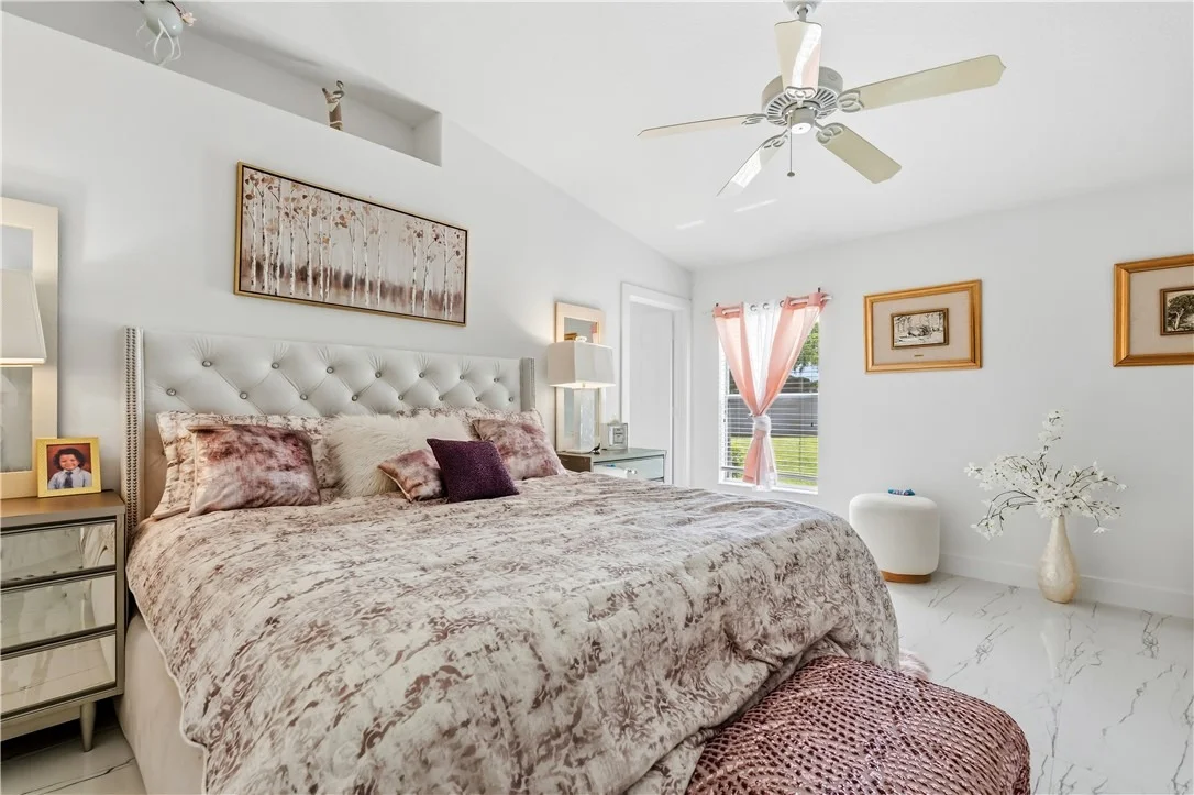 Photo of 845 Greenleaf Circle
