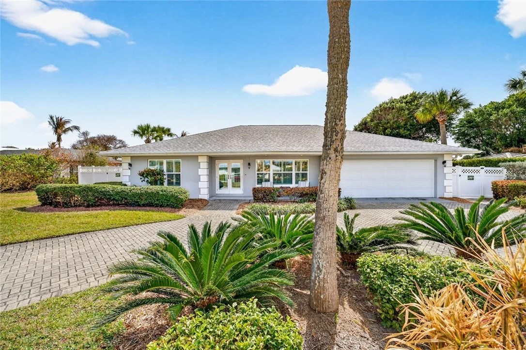 Photo of 965 Beacon Lane