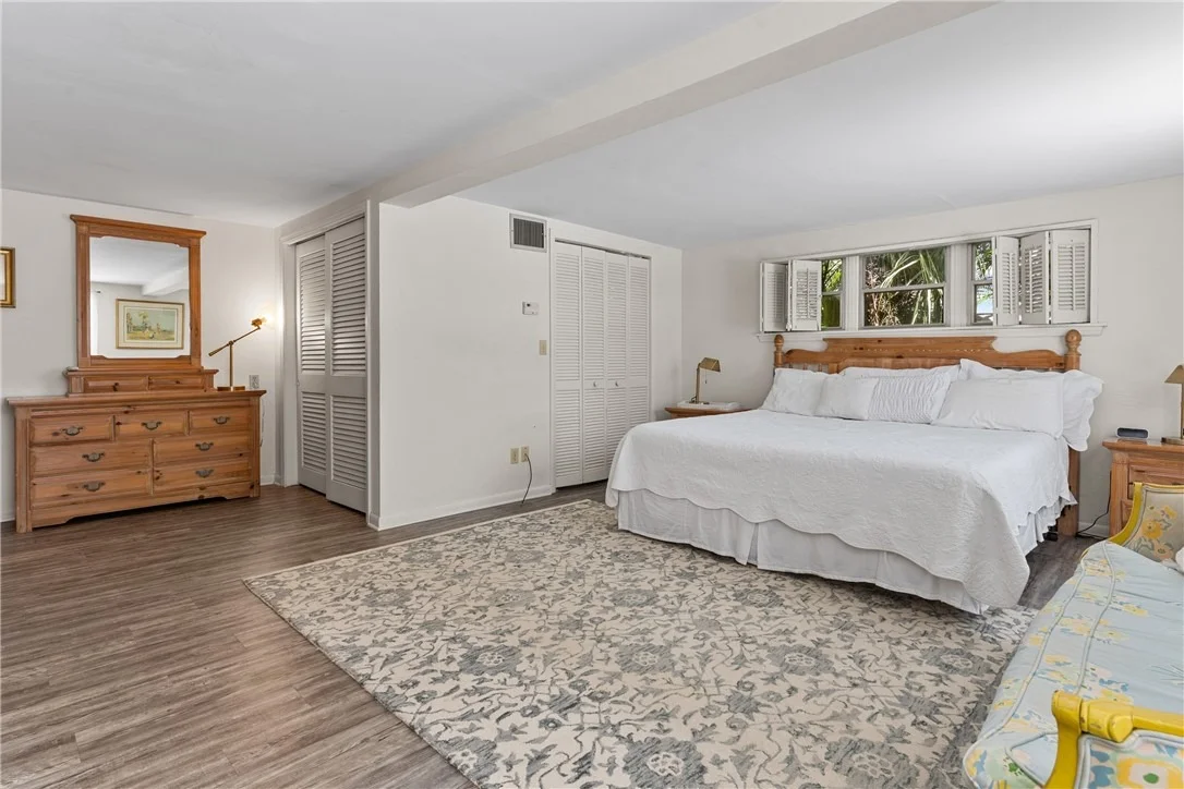 Photo of 560 Acacia Road
