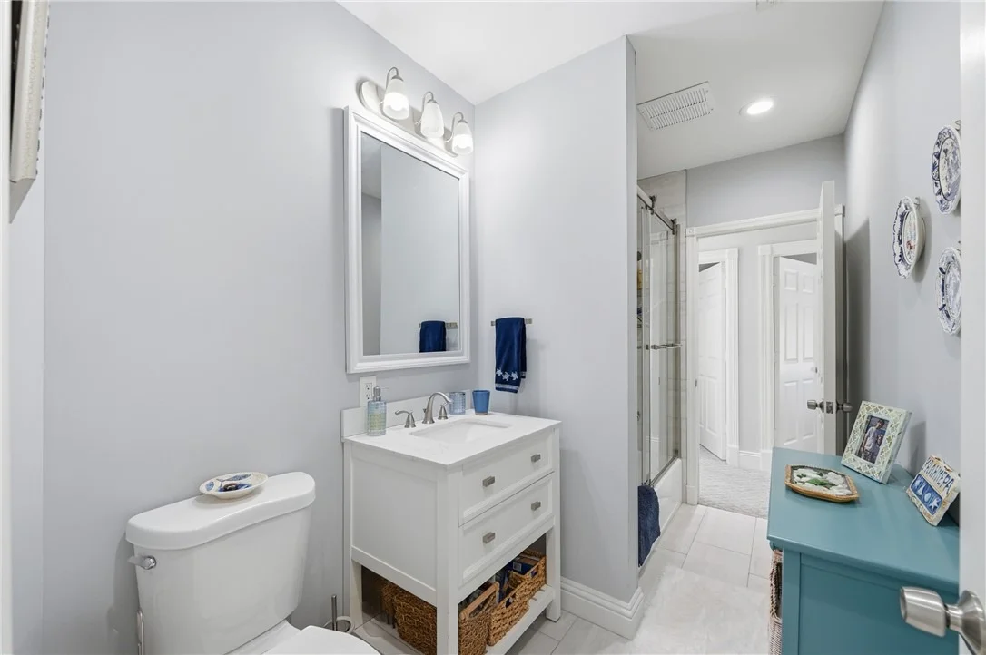 Photo of 881 Robin Lane
