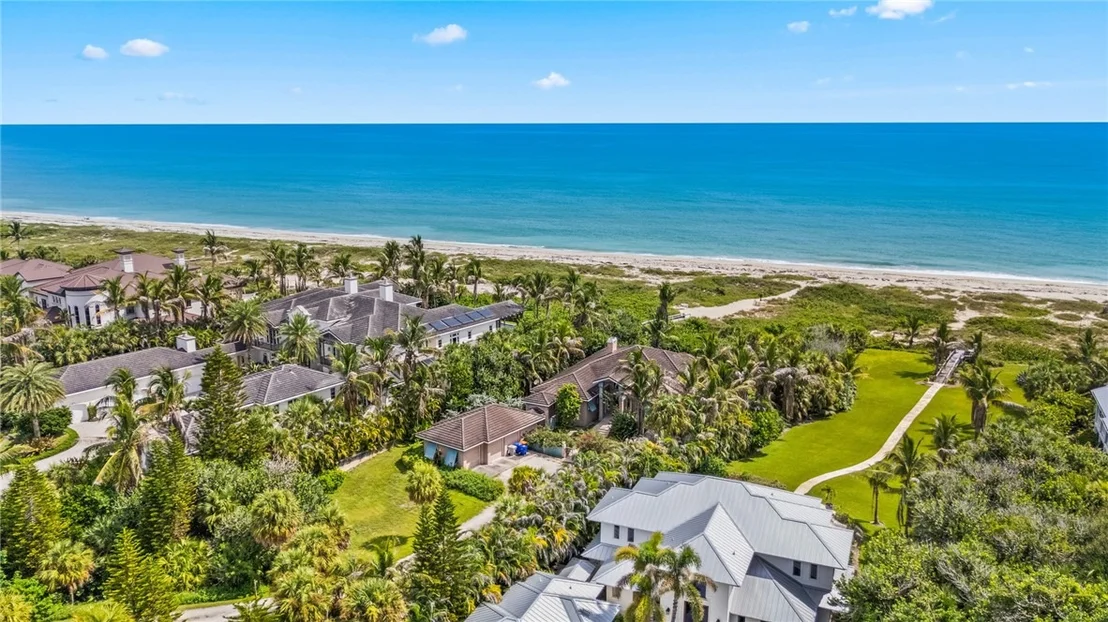 Photo of 2490 S Highway A1a