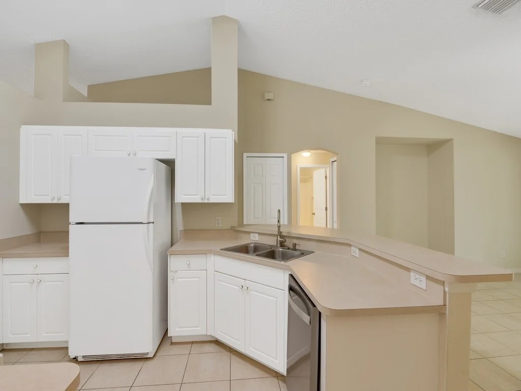 Photo of 557 Browning Terrace