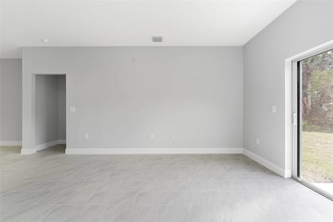 Photo of 6215 4th Lane