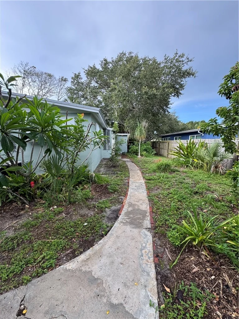 Photo of 1302 14th Place