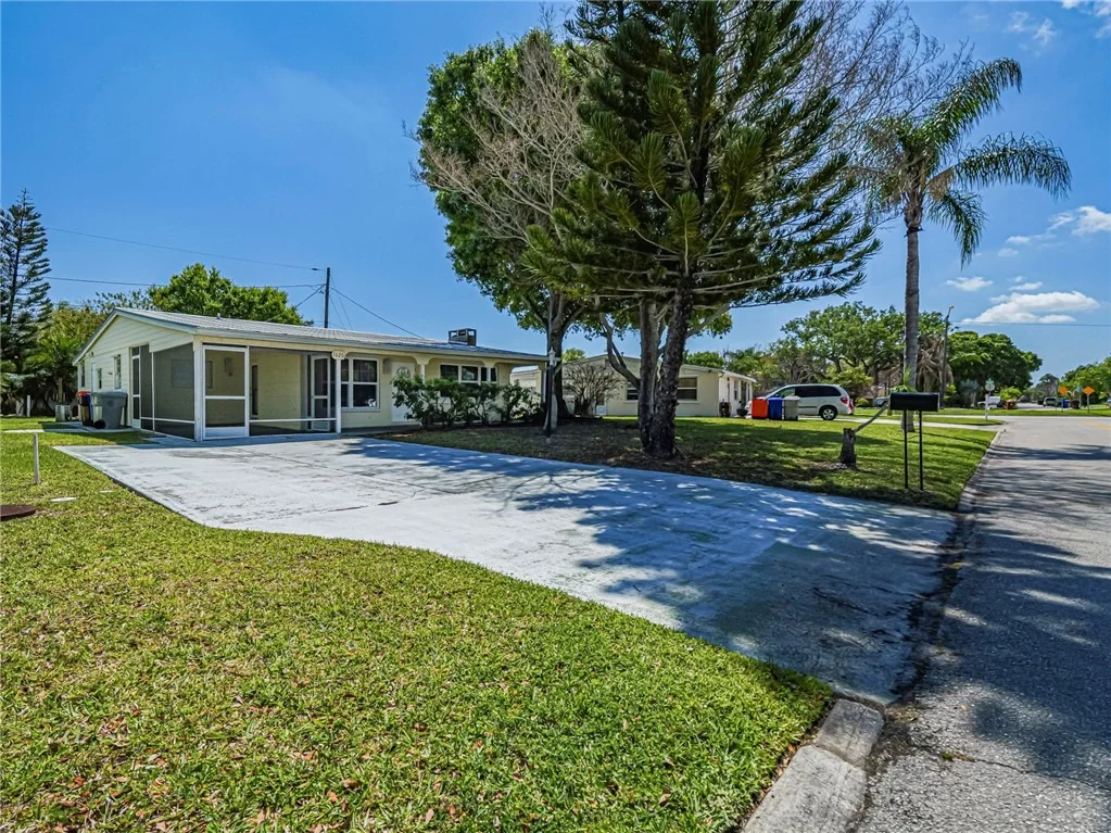 Photo of 1620 5th Avenue