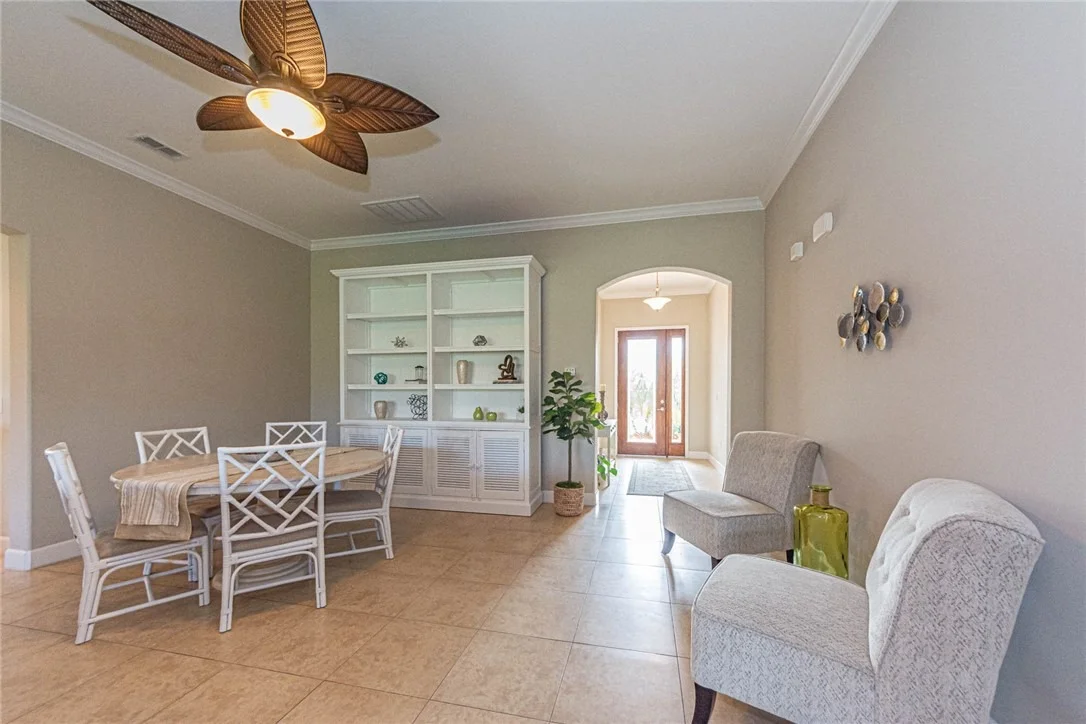 Photo of 4250 Diamond Square