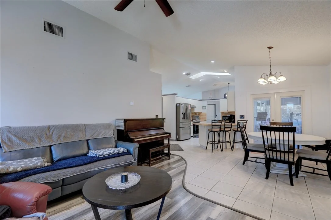 Photo of 753 Tulip Drive