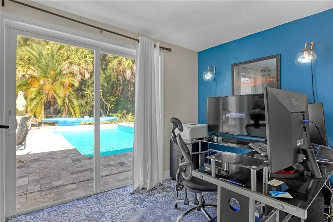 Photo of 850 5th Place