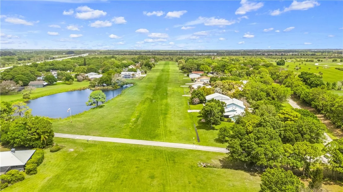 Photo of 525 Wright Circle