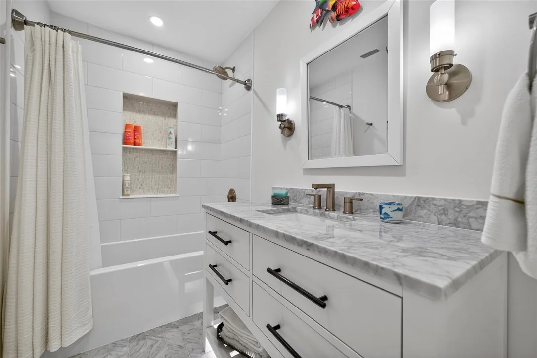 Photo of 706 Hibiscus Lane