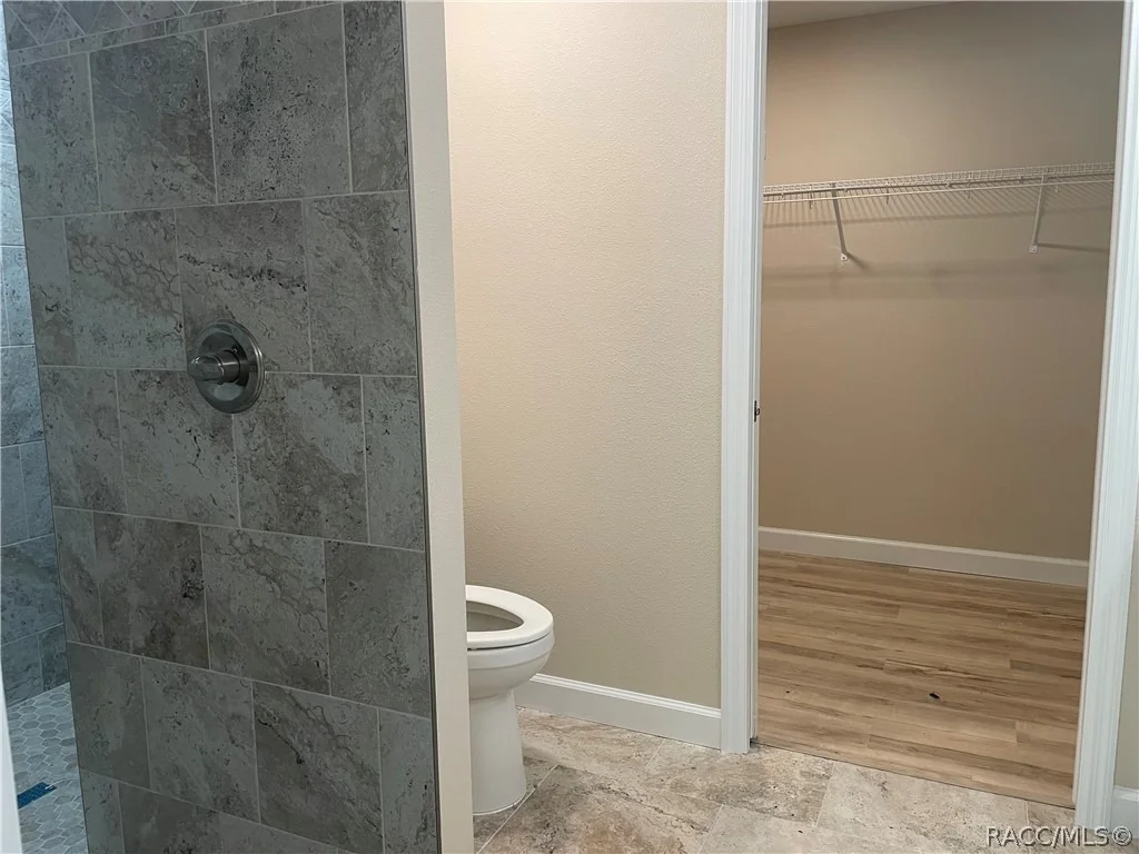 Photo of 6532 N Iris Drive
