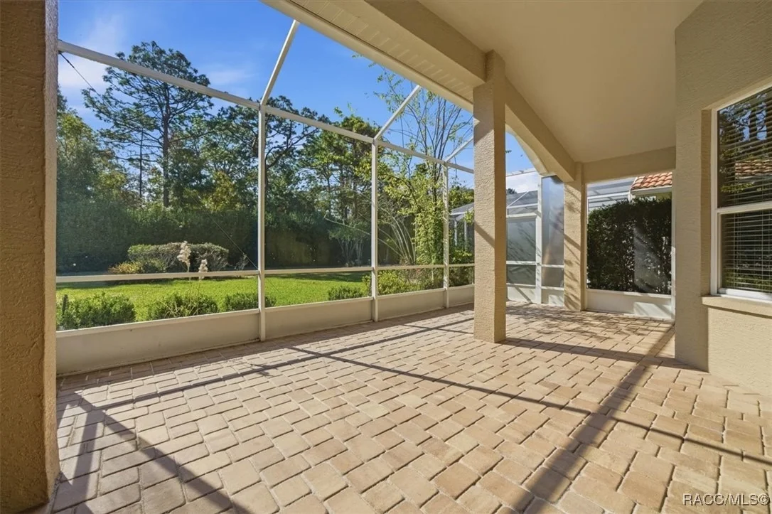 Photo of 1650 W Laurel Glen Path