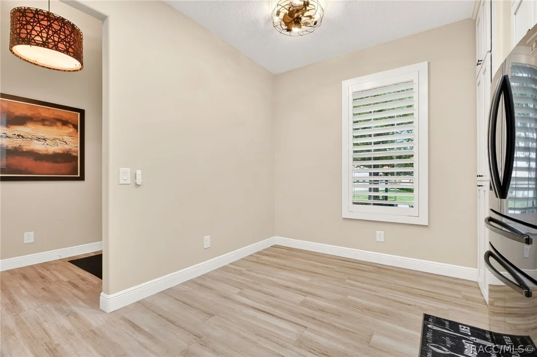 Photo of 842 W Silver Meadow Loop