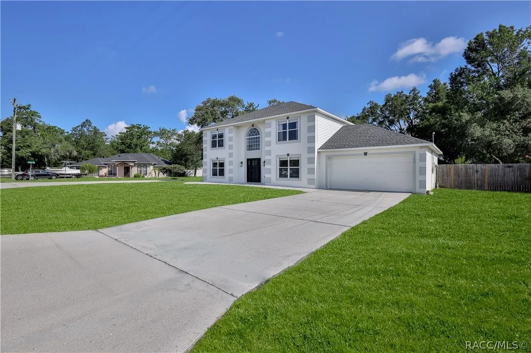 Photo of 1382 Larkin Road