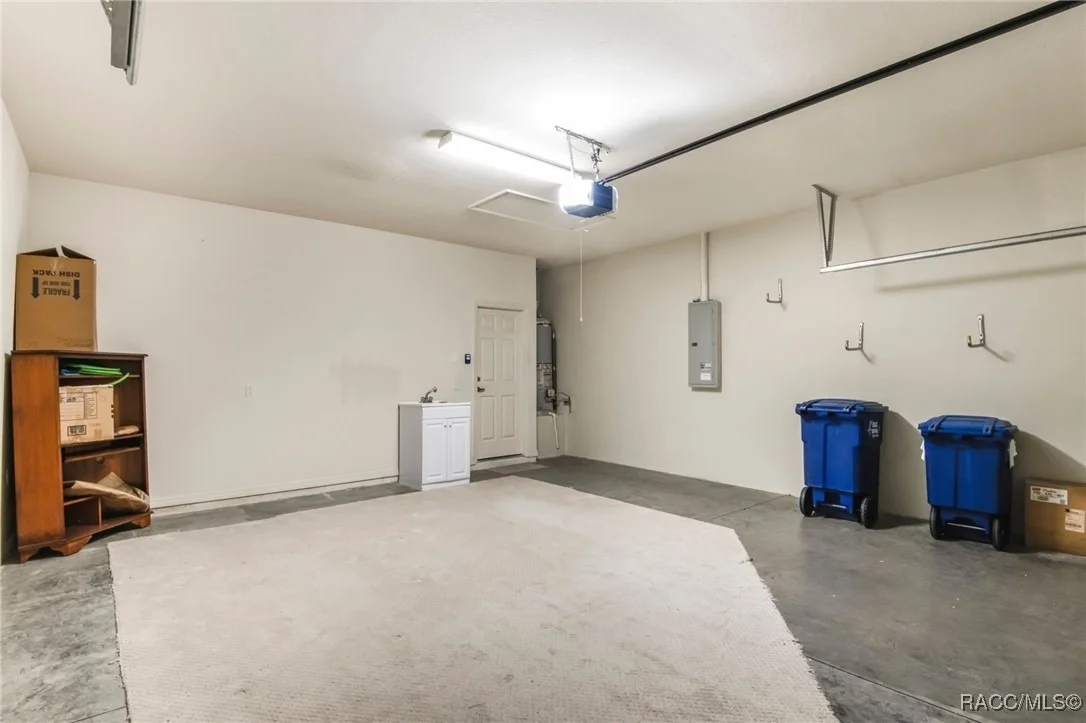 Photo of 1052 W DIAMOND SHORE Loop