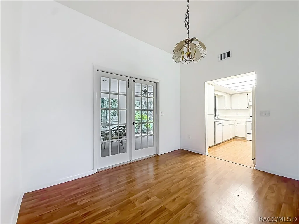 Photo of 255 Pine Street