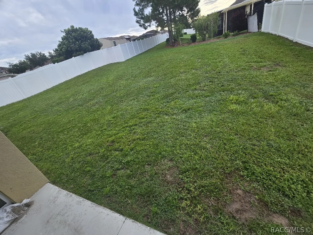 Photo of 559 W Runyon Loop