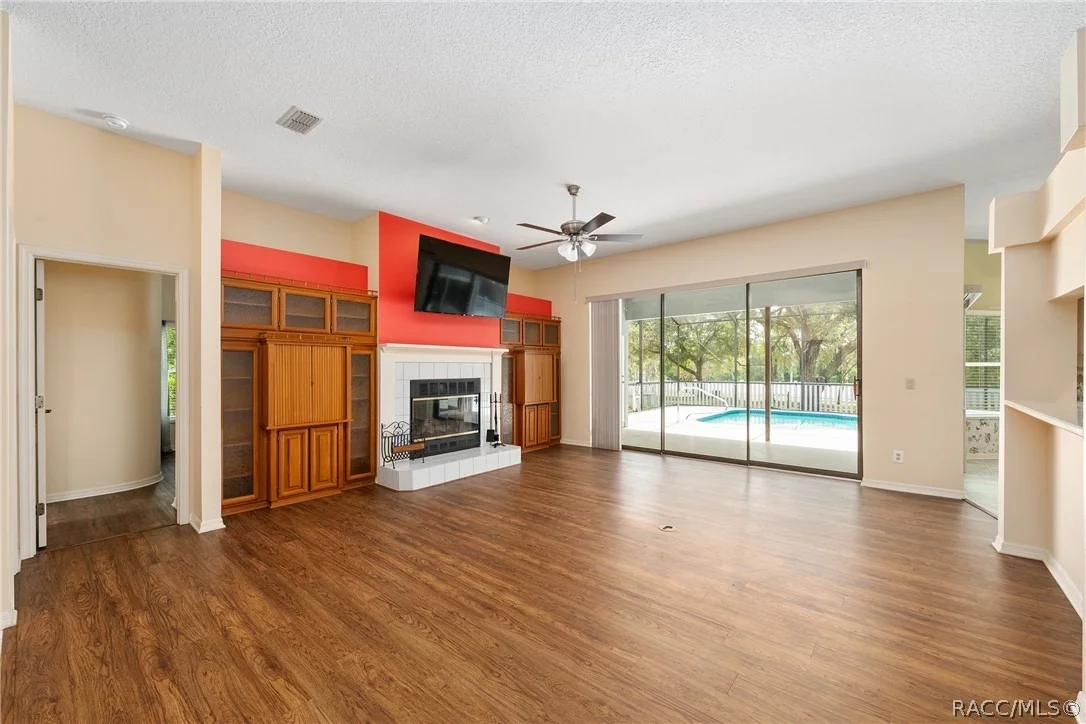 Photo of 4611 N Rushmore Loop