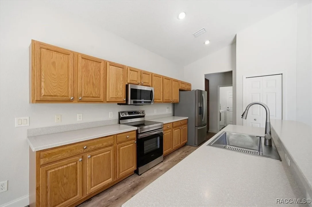 Photo of 1650 W Laurel Glen Path
