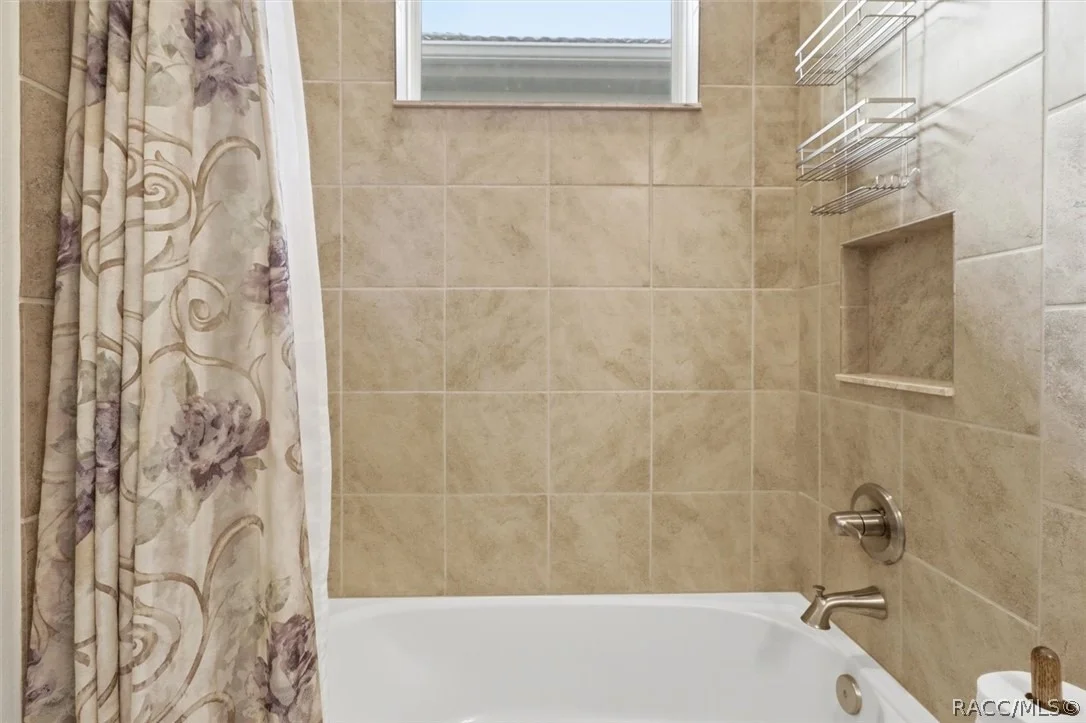 Photo of 1800 N Rose Hue Path
